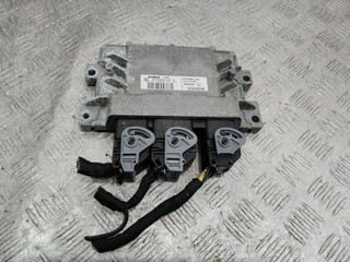блок управления двигателем Renault Clio 3 поколение 2009, 1.2 л., D4F 784, бензин, МКПП, 8200851165