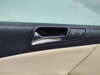 ручка внутренняя передняя левая Volkswagen Passat B6 2007