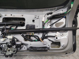 амортизатор крышки багажника (3-5 двери) Lexus RX 4 поколение 2019, 689200E060