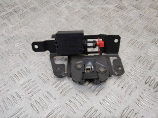 замок багажника BMW X3 E83 2005, 7057364