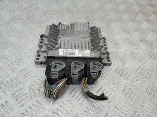 блок управления двигателем Renault Megane 2 поколение 2006, 1.5 л., дизель, 8200565863