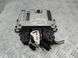 блок управления двигателем Peugeot 207 1 поколение 2009, 9667054480