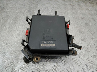 блок предохранителей Renault Megane 3 поколение 2011, 284B65904R