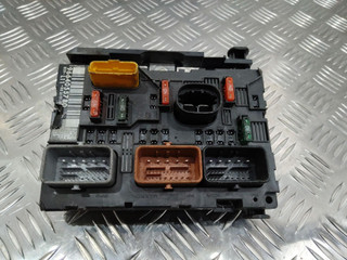 блок предохранителей Peugeot 207 1 поколение 2007, 1.4 л., дизель, 9664055780, L11