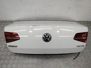 крышка багажника (дверь 3-5) Volkswagen Passat B8 2016, седан