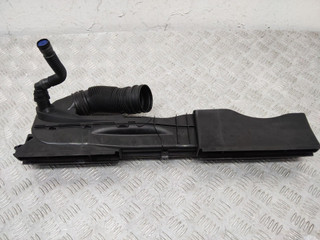 воздухозаборник Audi A3 8V 2014, 5Q0129254B