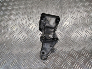 кронштейн двигателя Mercedes-Benz C-Класс W203/S203/CL203 2003, 2.2 л., дизель, A6112230704