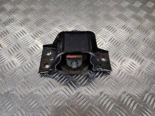 подушка крепления двигателя Renault Clio 3 поколение 2007, 8200140431
