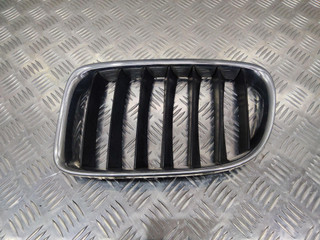 решетка радиатора BMW X1 E84 2011, 2993305
