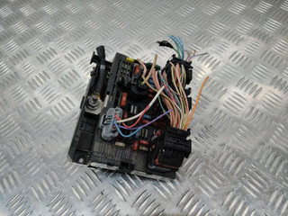 блок предохранителей Peugeot 308 T7 2009, 9664706280, R05