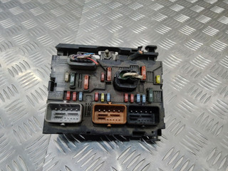 блок предохранителей Citroen C4 Picasso 1 поколение 2007, 9661708080, L08