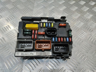 блок предохранителей Citroen C3 2 поколение 2011, 1.6 л., 9667199780, R09