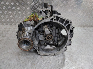 КПП механическая (МКПП) Volkswagen Golf 4 поколение 2000, 2.3 л., бензин, DZL