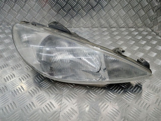 фара правая Peugeot 206 1 поколение 2000, 9640559480