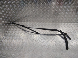 щеткодержатель (поводок стеклоочистителя, дворник) Renault Scenic 2 поколение 2004, 8200113230