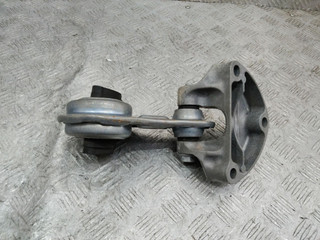 подушка крепления двигателя Renault Master 3 поколение 2014, 8200675206