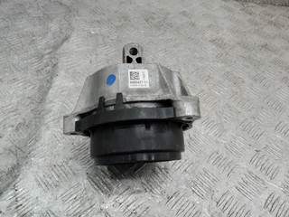 подушка крепления двигателя BMW X7 G07 2022, 4.4 л., бензин, 6860457