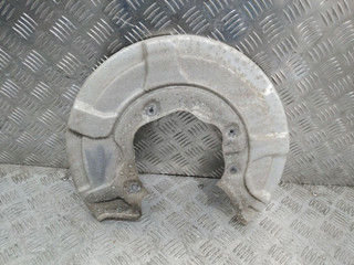 защитный кожух тормозного механизма BMW X7 G07 2022, 4.4 л., бензин, 6880474