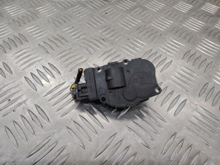 моторчик заслонки печки BMW X1 F48 2016, 412650750