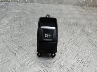 кнопка ручного тормоза (ручника) BMW X1 F48 2015, 9390836