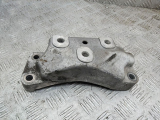 кронштейн КПП Volkswagen Passat B6 2005, 1.9 л., BKC, дизель, 1K0199117