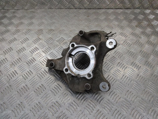 кулак поворотный правый BMW X1 F48 2015, 2.0 л., дизель, 6876646