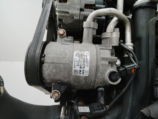 компрессор кондиционера Volkswagen Caddy 3 поколение 2009, 1.6 л., дизель, 5K0820803A