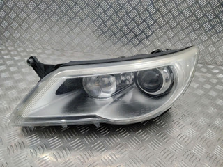 фара левая Volkswagen Tiguan 1 поколение 2009, 5N2941031J