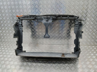 передняя панель крепления облицовки (телевизор) Volkswagen Tiguan 1 поколение 2009, 5N0805594