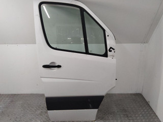 дверь передняя правая Mercedes-Benz Sprinter 2 поколение (W906) 2011