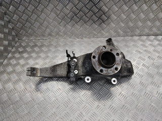 кулак поворотный правый BMW 5 серия F07/F10/F11 2010, 3.0 л., дизель