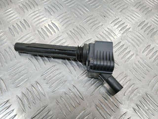 катушка зажигания Volkswagen Golf 7 поколение 2013, 2.0 л., бензин, 06J905110