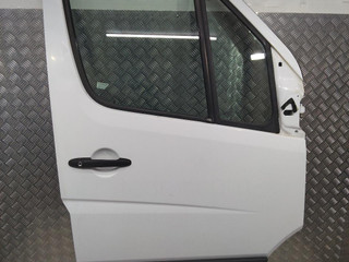 дверь передняя правая Mercedes-Benz Sprinter 2 поколение [рестайлинг] (W906) 2016
