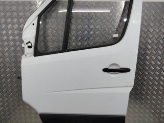 дверь передняя левая Mercedes-Benz Sprinter 2 поколение [рестайлинг] (W906) 2017