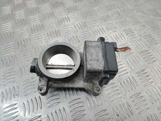 заслонка дроссельная Renault Duster 1 поколение 2013, 2.0 л., бензин, 8200063652