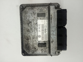 блок управления двигателем Volkswagen Polo 4 поколение 2003, 1.2 л., бензин, 03E906033, 5WP4018907
