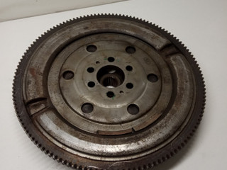 маховик Audi A4 B6 2005, 2.0 л., бензин, 058105317D