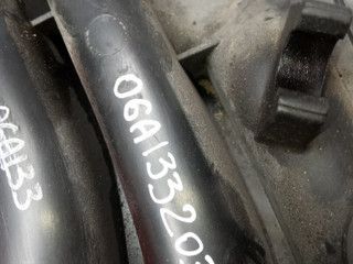 коллектор впускной Volkswagen Jetta 4 поколение 2005, 2.0 л., бензин, 06A133203EE, 06A133204