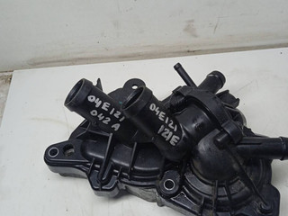 помпа Volkswagen Golf 7 поколение 2015, 1.4 л., бензин, 04E121042A, 04E121121E