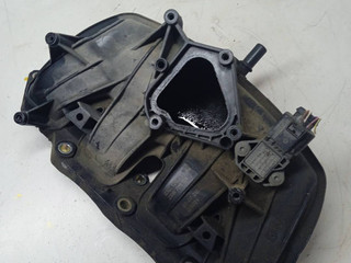 коллектор впускной Volkswagen Tiguan 1 поколение 2010, 1.4 л., бензин, 03C129711AB