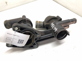 корпус термостата Volkswagen Passat B6 2010, 1.4 л., бензин, седан, 03C121026S, 03C121111P, 03C121111AB