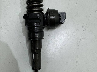 форсунка Volkswagen Transporter T5 2007, 1.9 л., дизель, 038130073AG, 0414720215