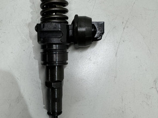 форсунка Volkswagen Transporter T5 2007, 1.9 л., дизель, 038130073AG, 0414720215