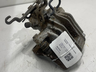суппорт задний правый Volkswagen Golf 6 поколение 2009, 1.4 л., бензин, 1K0615423J
