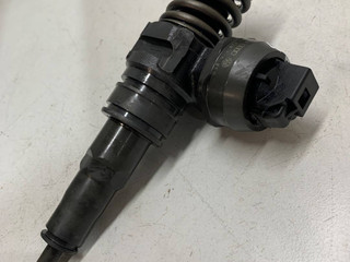форсунка Volkswagen Passat B5 [рестайлинг] 2003, 1.9 л., дизель, 038130073AJ, 0414720037