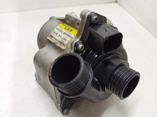 помпа BMW 5 серия F07/F10/F11 F10 2012, 3.0 л., бензин, 7632426, 11517632426