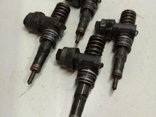 форсунка Audi A6 4B/C5 2000, 1.9 л., AJM, дизель, 045130073T, 038130073F, 0414720007, 0414720035, 038130073AK, 0414720038, 038130073AC, 0414720029, 038130073J, 0414720015, 038130073T, 038130073L