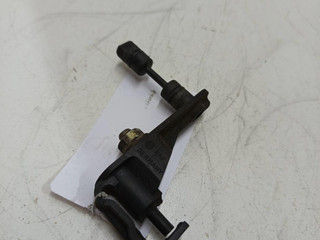 флажок кулисы кпп Volkswagen Passat B4 1997, 1H0711260