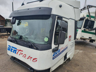 Renault T-Series 1 поколение