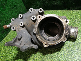 корпус помпы DAF CF-series 1 поколение 2009, 12.9 л., MX 300, дизель, МКПП, 1678005